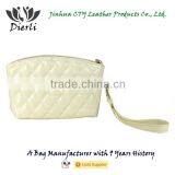 Fashionable Travel Cosmetic Bag thumbnail-3