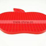 16113 Apple Shape Heat Insulation Silicone Pot Holder thumbnail-2
