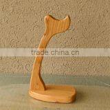 Wooden Earphone Mic Holder thumbnail-3