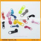 Hot Sale Cheap Colorful Nylon Zipper Long Puller Zipper Sliders thumbnail-2
