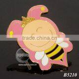 Bee Pin Badge thumbnail-1