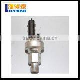 Hot Sale Oil Pressure and Temperature Sensor 612600080875 SINOTRUCK HOWO Tractor Diesel Engine Parts Goods From China thumbnail-3