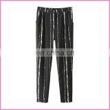 Thick Printed Fabric Pants With Two Pockets Front Zipper thumbnail-1