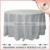 High Quality White Round Jacquard Polyester Tablecloth thumbnail-1