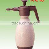 Compression Sprayer 2L thumbnail-1