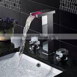 Antique China 3 Hole Brass LED Wash Basin Faucet thumbnail-2