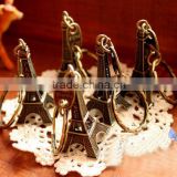 Hot selling high quality promotional wholesale paris metal souvenir keychain, OEM carve custom metal Eiffel Tower keychain