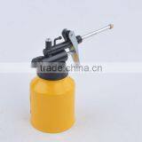 China Cheaper Oiler 250g Metal Oil Pot Lubricating and Oil Filter Tool of Auto Repair Tools thumbnail-3