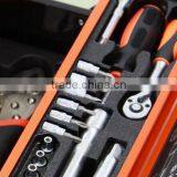 Tool Set With Metal Box thumbnail-5