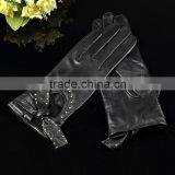 Beautiful Bowknot Design Rivet Sheepskin Leather Gloves for MS thumbnail-1