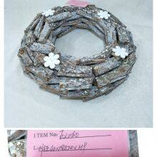 Poplar Bark Flower Wreath thumbnail-3