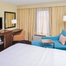 Modern Luxury Hot Sale Comfortable Bedroom Furniture Metal Legs Gray Solid Wood Frame Leather Storage Beds Set thumbnail-4