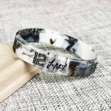 OEM Customized Model NO.12 Intaglio Color Filling Camouflage Large Elastic Smooth Sports Silicone Bracelet thumbnail-5