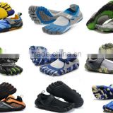 low price finger shoes name brand shoes for men Latest best price moq four or five pairs mountain climbing finger shoes