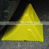S-1523 Plastic Car Wheel Chock thumbnail-1