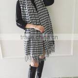 Hot Sale 2017 New Year Spring Women Scarf Back and White Grid Fake Woolen UK Wind Lady Muffler thumbnail-6