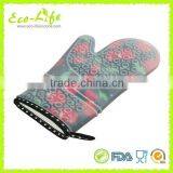 Silicone Heat Resistant Gloves With Cotton Lining Use in Household thumbnail-1