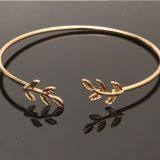 Fashion Jewelry Leaf Open Bangle thumbnail-4