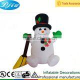 DJ-XT-84 new holiday inflatable christmas snowman sweep the floor inflatable yard holiday decoration