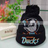 OEM Wholesale Custom Beanie 3D Embroidery Logo Pom Pom Beanie Hat/knitted Beanie Cross-stitch thumbnail-1