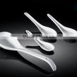 H1467 wholesale high quality white chinese soup spoons porcelain