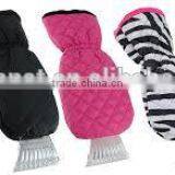 ICE SCRAPER WITH DOWN FEATHER GLOVE thumbnail-1