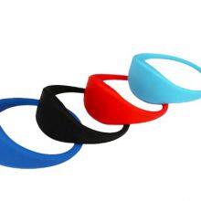 Factory Price Writable Waterproof Passive NFC Bracelet RFID Silicone Wristband thumbnail-3