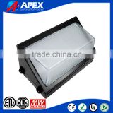 Die-cast housing,durable powder coat finish,5 year warranty,good performance,led wall pack light