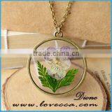 Charming Jewelry Styles Round Shape Real Dried Flower Pendant Necklace thumbnail-4