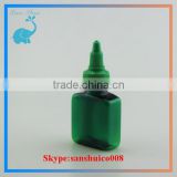 green suqare pet bottle with twist cap with green caps