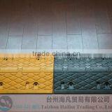 500*320*40mm Rubber Speed Bump Used in Intersection/durable Reflective Speed Bump for Crossroads/protable Speed Hump thumbnail-2