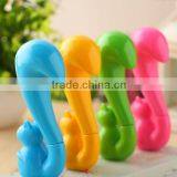 Plastic Squirrel Shape Pen thumbnail-3