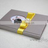 Wedding Guest Books Wiht Silk Covor thumbnail-1
