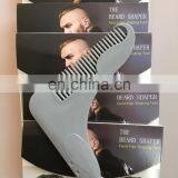 Man Shaping Beard Comb thumbnail-2