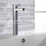 Fashionable Long Neck Chrome Finishing Bath Tap thumbnail-1