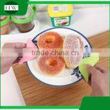 Kitchen Non-stick Cartoon Bird Silicone Bbq Baking Grill Heat Resistant Oven Finger Clip Glove Gloves thumbnail-1