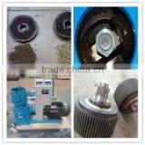 Small Farm or Home Use Animal Feed Pellet Machine/pellet Making Machine With Capacity 50-200 Kg/hour thumbnail-4