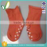 Import Stylish Girls Logo Barre With Gel Pad Custom Grip Socks Manufacturer Stock