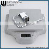 EconomicaEconomical European Style Covered Zinc Alloy Chrome Finishing Bathroom Sanitary Items Wall Mounted Toilet Paper Holder thumbnail-5