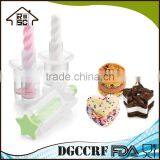 NBRSC Competitive Factory Price Plastic Home Mini Ice Cream Sandwich Maker thumbnail-4