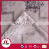100 Polyester Christmas Snowflake Design Printed Flannel Fleece Blanket thumbnail-4