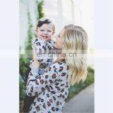 New Family Matching Christmas Mommy and Me Outfits Pullover Sweatshirt Mother Daughter Women Leopard Kitted Sweater thumbnail-3