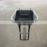 Wb7007P Heavy Duty Plastic Wheelbarrow thumbnail-2