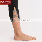 Unique Design Four Needles Six Threads Custom Womens Yoga Capri Leggings With Criss Cross On Knee thumbnail-2