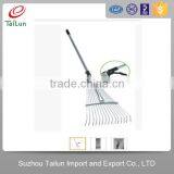 Telescopic Spring Steel Retractable Grass Rake With 15 Tines thumbnail-1