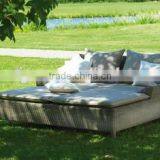 2017 Trade Assurance Most Popular Cane Wicker Alum Frame Durable Woven Rattan Wicker Garden Lounge Daybed thumbnail-3