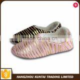 Factory Supply Attractive Price Indoor Slipper Shoe thumbnail-1