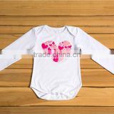 2017 Wholesale kids holiday clothes boutique baby valentines cotton long sleeves romper