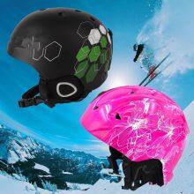 Details of the Amazon Policy on Helmets for Children's Cycling and Skiing thumbnail-1