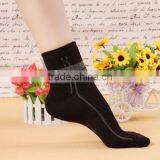 Custom UK Gentlemen Thin Ankle Socks,Black and White Color Mens CK Ankle Socks thumbnail-2